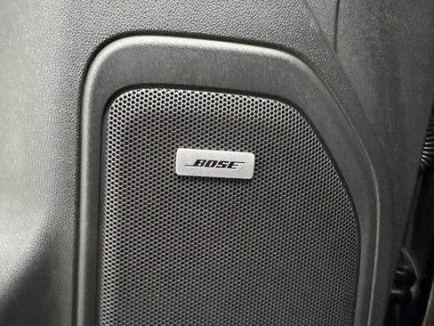 Used 2020 Chevrolet Silverado 1500 High Country w/ Technology Package AWD/4WD image 10