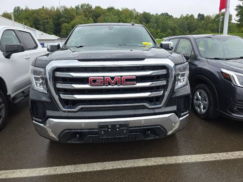 Used 2020 GMC Sierra 1500 SLE w/ SLE Value Package AWD/4WD image 3