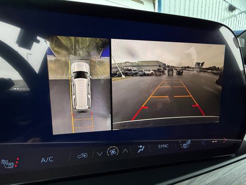 New 2026 Chevrolet Suburban LT w/ Comfort Package image 19