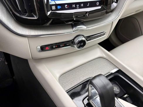 Used 2023 Volvo XC60 B5 Plus w/ Climate Package image 22