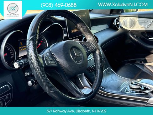Used 2019 Mercedes-Benz GLC 300 4MATIC image 9
