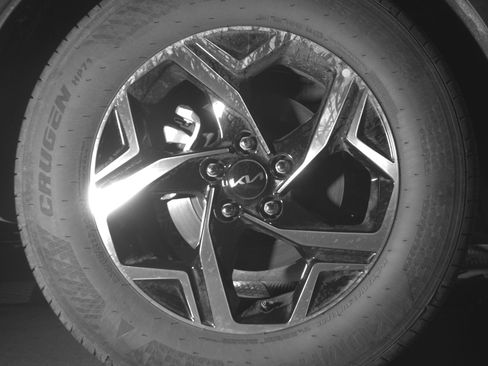 Used 2025 Kia Sportage LX image 15