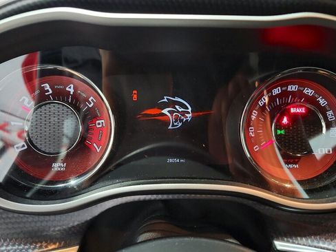 Used 2016 Dodge Challenger SRT Hellcat RWD image 33