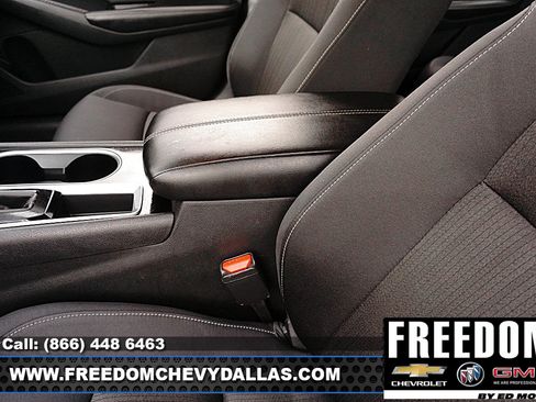 Used 2024 Nissan Altima 2.5 SV FWD image 29