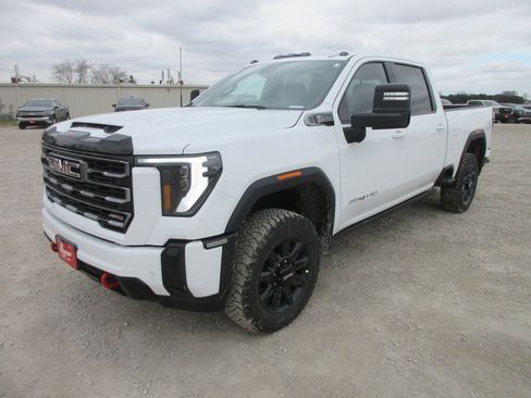 New 2026 GMC Sierra 2500 AT4 w/ AT4 Premium Plus Package image 11