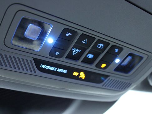 Used 2023 Ford Explorer XLT w/ Equipment Group 202A image 25