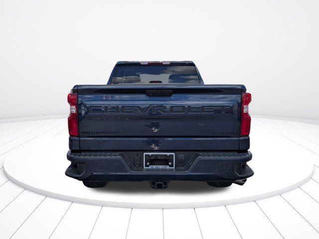 Used 2021 Chevrolet Silverado 1500 Custom w/ LPO, Dark Essentials Package AWD/4WD image 4