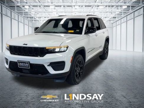 Used 2024 Jeep Grand Cherokee Altitude image 5