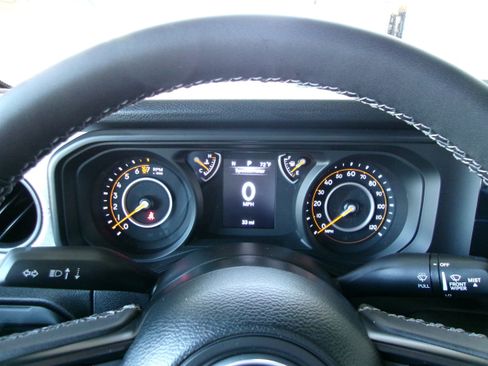 New 2025 Jeep Gladiator Sport image 6