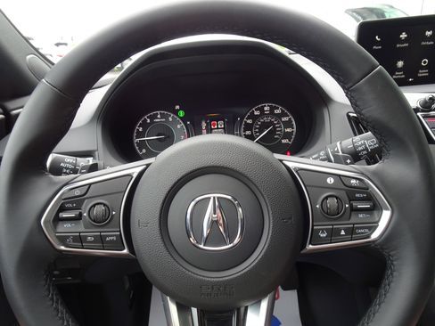 Used 2025 Acura RDX SH-AWD image 20