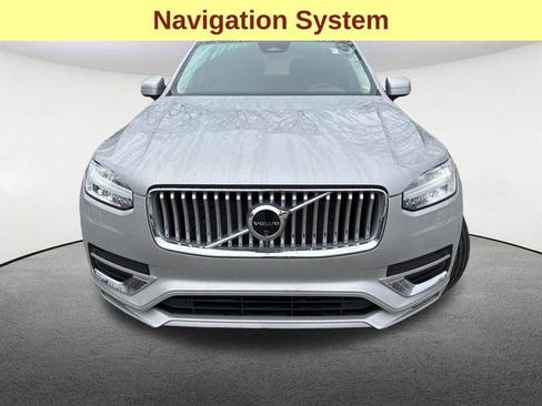 Used 2024 Volvo XC90 B5 Plus AWD/4WD image 3