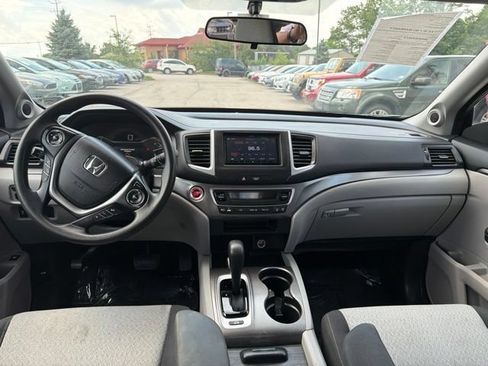 Used 2017 Honda Ridgeline RT image 7