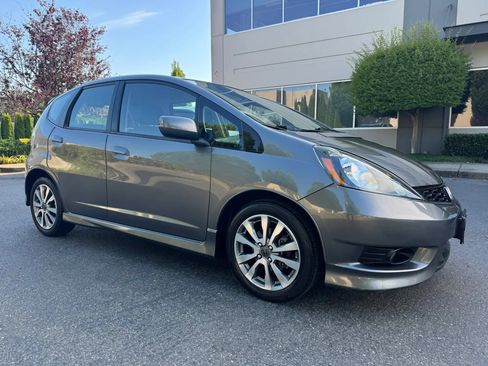 Used 2013 Honda Fit Sport image 1