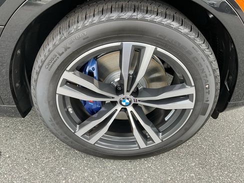 Certified 2025 BMW X7 M60i w/ Executive Package image 23