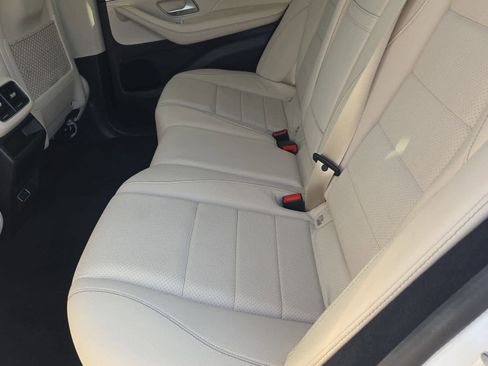 Used 2024 Mercedes-Benz GLE 450 4MATIC image 18