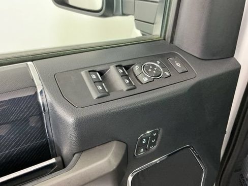 Used 2022 Ford F350 Platinum AWD/4WD image 18