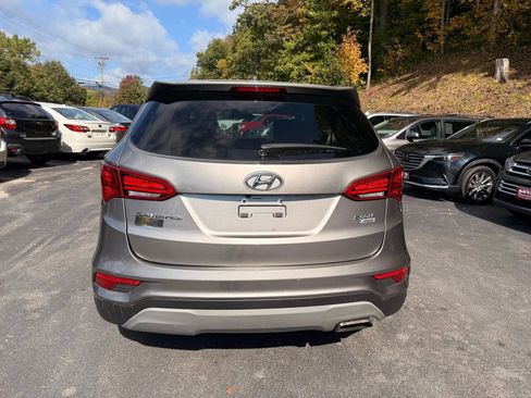 Used 2018 Hyundai Santa Fe Sport image 7