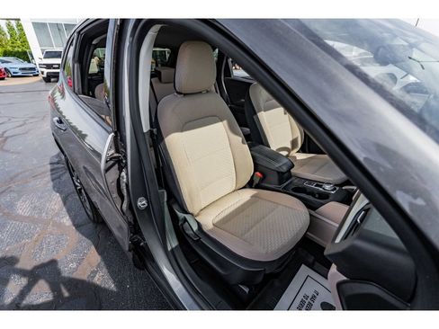 Used 2022 Ford Escape SE w/ SE Sport Appearance Package image 20