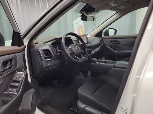 Used 2023 Nissan Rogue S FWD image 12
