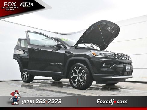 New 2026 Jeep Compass Limited AWD/4WD image 32