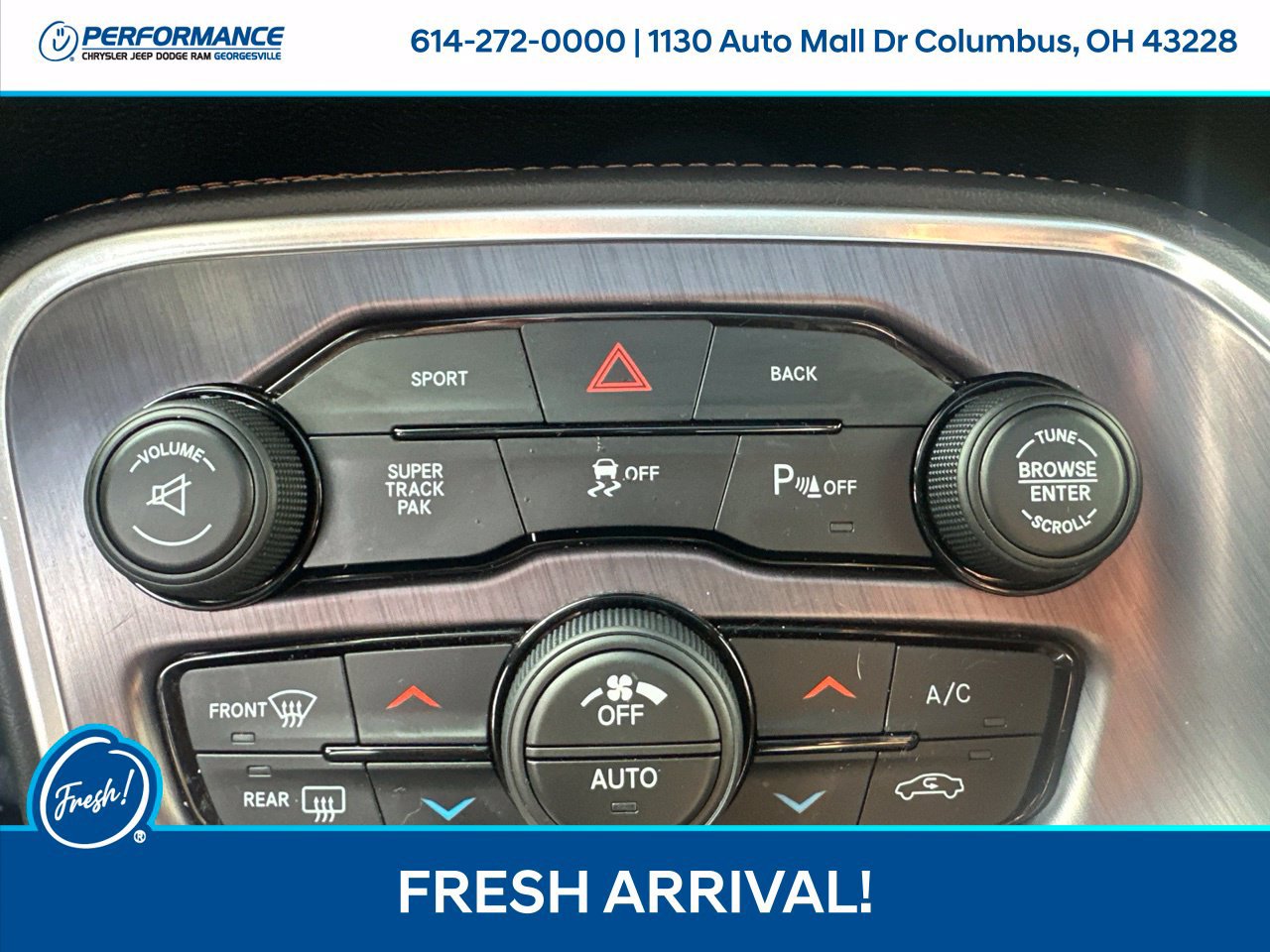 Used 2015 Dodge Challenger R/T Scat Pack RWD image 24