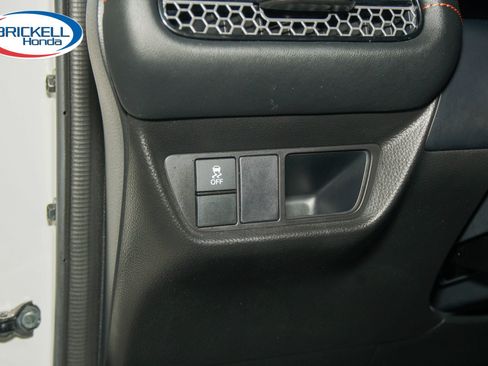 Certified 2024 Honda HR-V Sport image 29