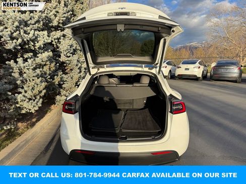 Used 2023 Tesla Model Y Long Range image 32