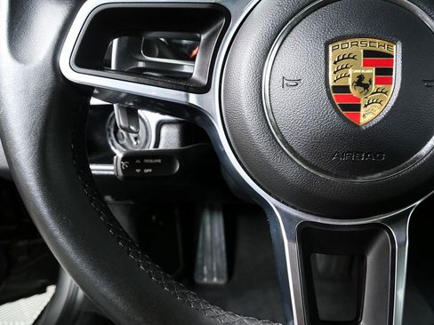 Certified 2022 Porsche 718 Cayman image 10