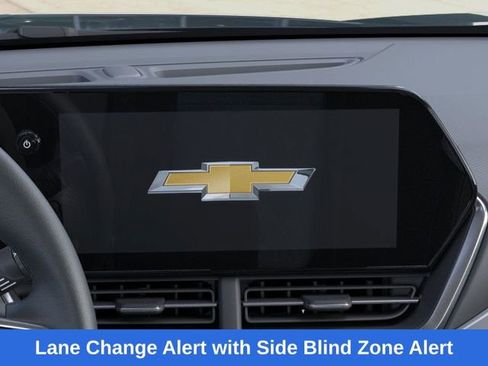 New 2026 Chevrolet Trax LT w/ Driver Confidence Package image 21