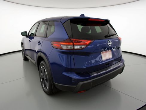 Used 2025 Nissan Rogue SV image 6