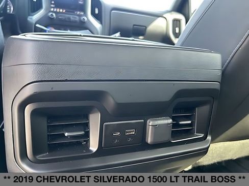 Used 2019 Chevrolet Silverado 1500 LT Trail Boss AWD/4WD image 19