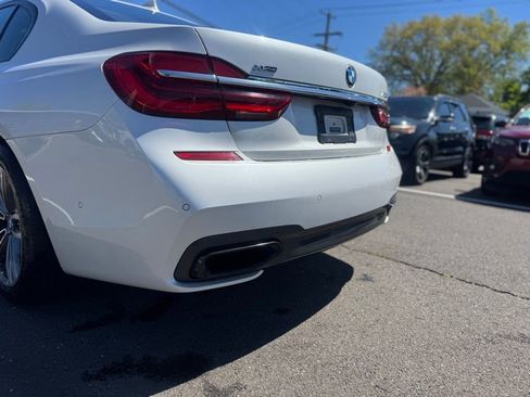 Used 2016 BMW 750i xDrive AWD/4WD image 11