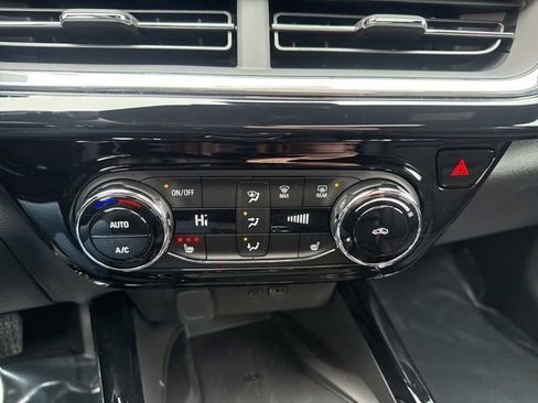 New 2026 Chevrolet Trax RS w/ Sunroof Package image 26