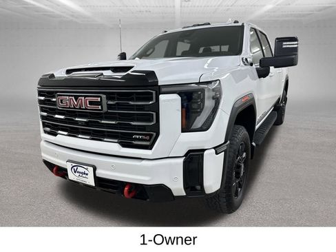 Used 2025 GMC Sierra 2500 AT4 w/ AT4 Premium Plus Package AWD/4WD image 7