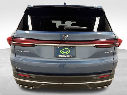 Certified 2025 Buick Enclave Preferred image 9