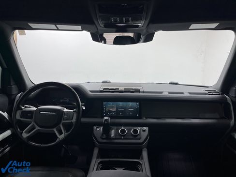 Used 2023 Land Rover Defender 110 X-Dynamic SE image 13