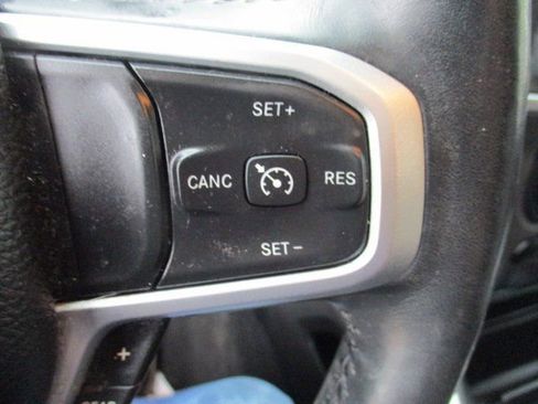 Used 2020 RAM 1500 Big Horn AWD/4WD image 15