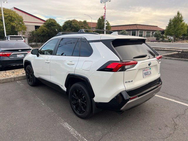 Used 2022 Toyota RAV4 SE AWD/4WD image 8