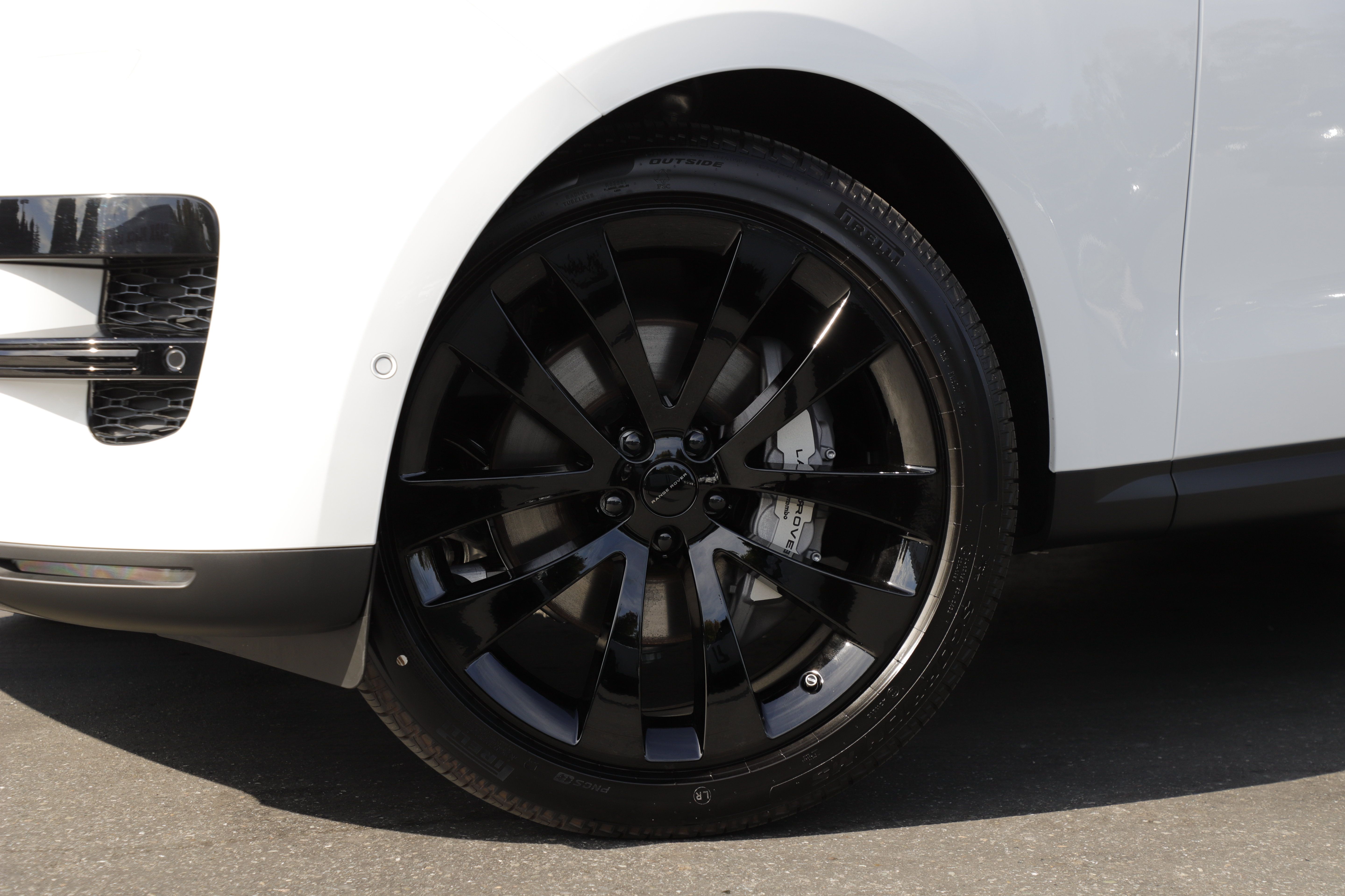 New 2026 Land Rover Range Rover Sport SE AWD/4WD image 2
