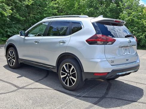 Used 2019 Nissan Rogue SL w/ Premium Package AWD/4WD image 4