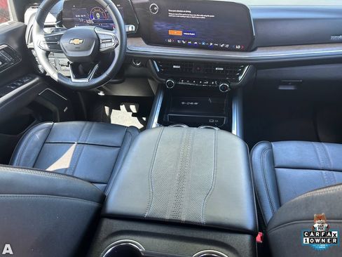 Used 2025 Chevrolet Tahoe High Country AWD/4WD image 14