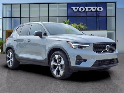 Certified 2024 Volvo XC40 B5 Plus