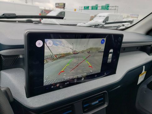 New 2025 Ford Maverick XLT w/ Equipment Group 301A image 21