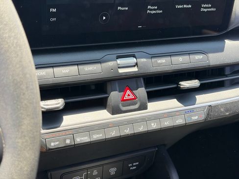 Used 2025 Kia K4 FWD image 10