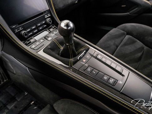 Used 2020 Porsche 718 Cayman GT4 image 32