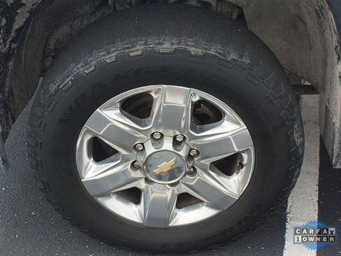 Used 2021 Chevrolet Silverado 2500 LTZ image 23