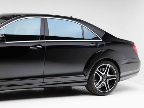Used 2012 Mercedes-Benz S 63 AMG image 29