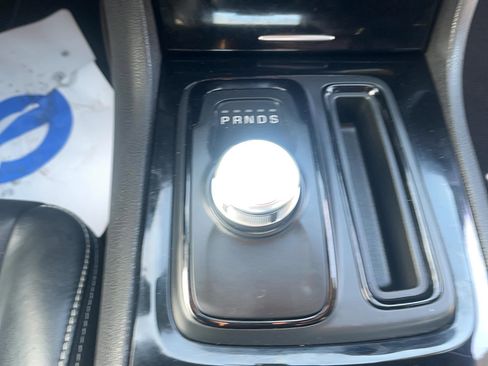 Certified 2019 Chrysler 300 S image 17