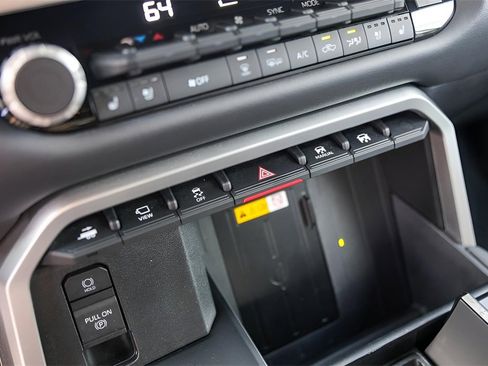 Used 2024 Toyota Tundra Platinum image 22