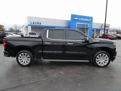 Used 2019 Chevrolet Silverado 1500 High Country w/ Technology Package image 4